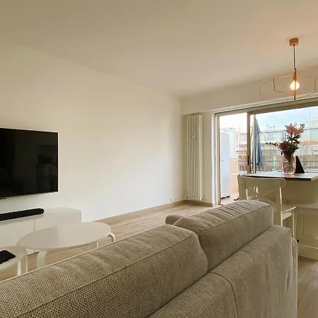 T2 Bricka La Terrasse De La Plage, Moderne, Equipe, Lumineux Антиб